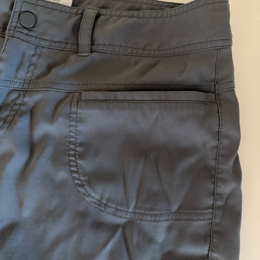 Guide Series Nylon Chino Shorts Gray Womens Size 8 Walking Hiking Trail Outdoors - Picture 3 of 11